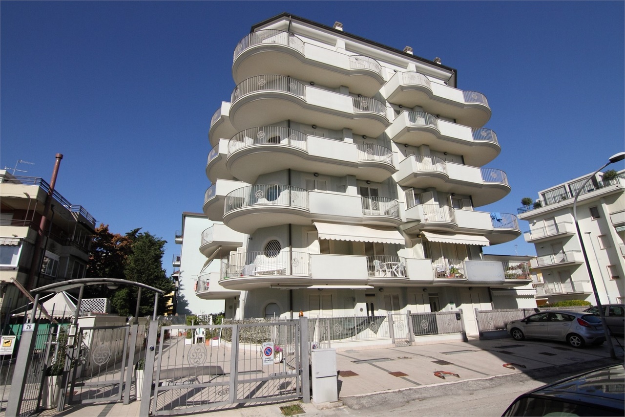 Rossi: appartamento in affitto estivo a San Benedetto
